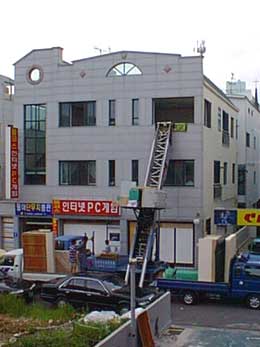 don't scratch the wing chairs